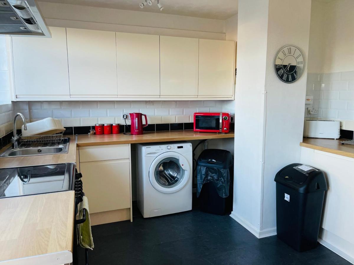 St Ives, King Bed Cosy Home, Parking, Fast Wi Fi Сент-Айвс Экстерьер фото